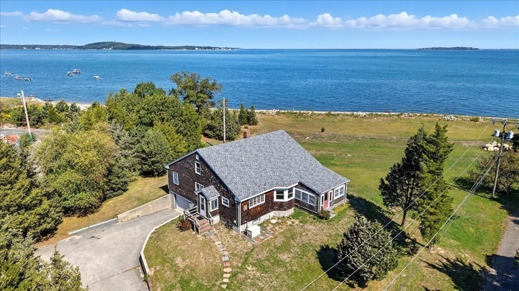 70 Hedge Rd in Plymouth