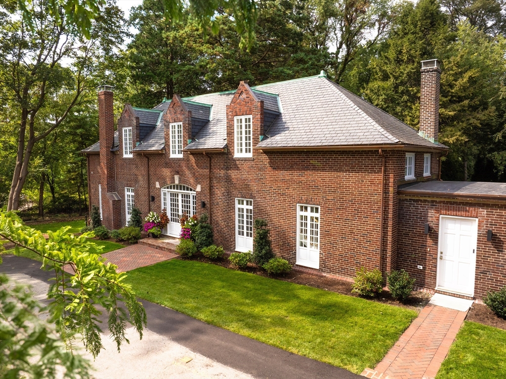 178 Ivy Street in Brookline