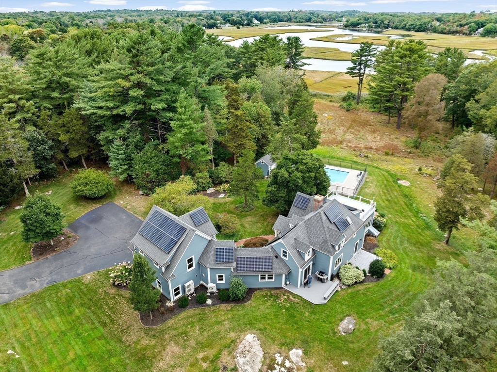 26 Mordecai Lincoln Road in Scituate