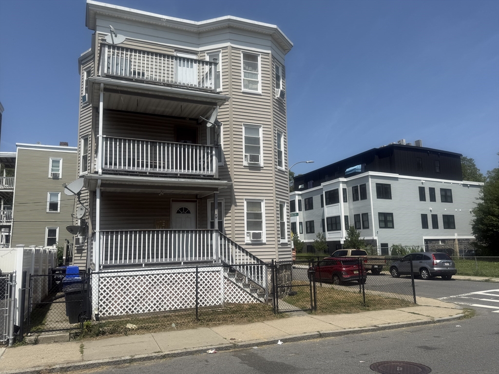 29 Torrey St in Dorchester Center