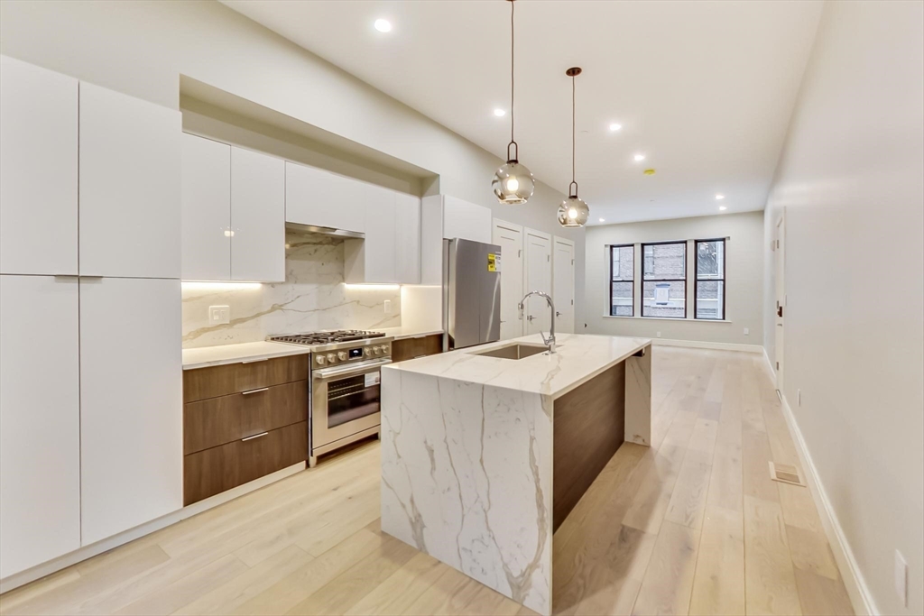 14 N Bennet St #2 in Boston