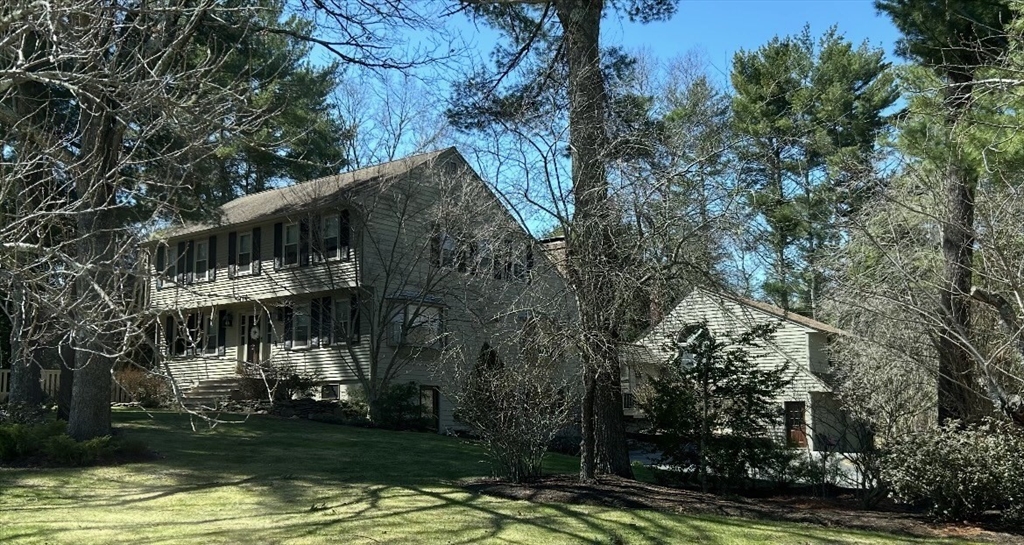 114 Graham Hill Dr in Hanover