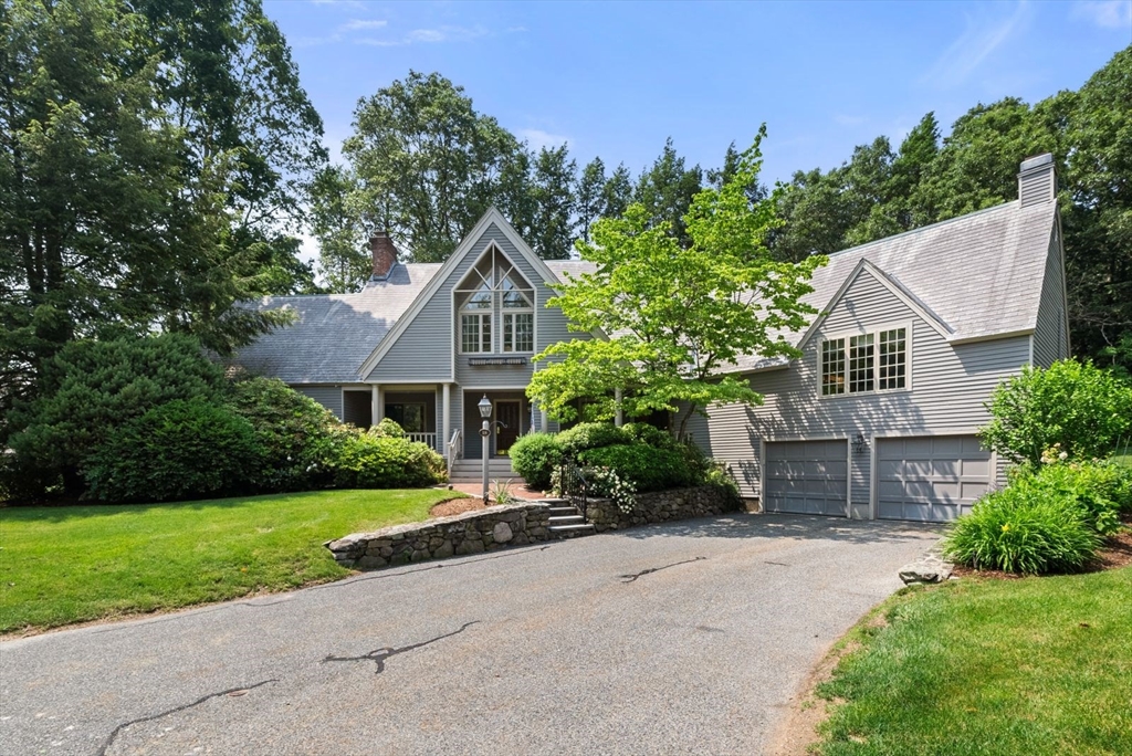 18 Phillips Pond Rd #18 in Natick