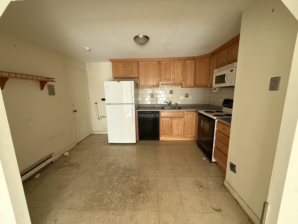 4 hazelwood Ave #12 in Dracut
