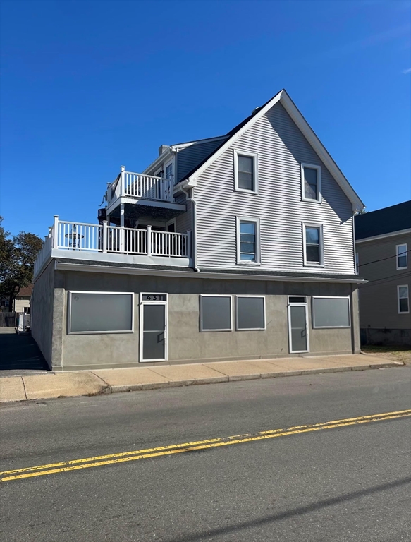 431-433 Chatham in Lynn