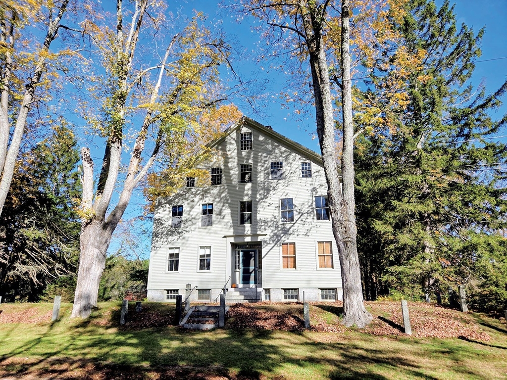 78 Shaker Rd in Harvard