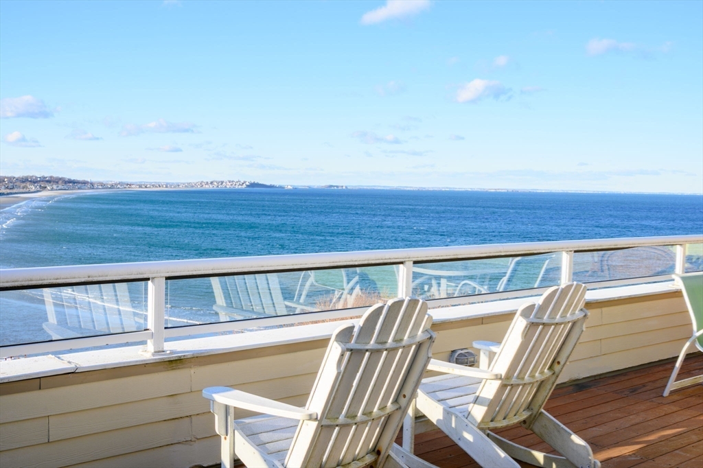 1 Longbeach Ave #202 in Hull