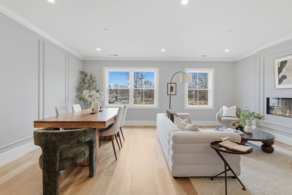 33 Chestnut St #2 in Andover
