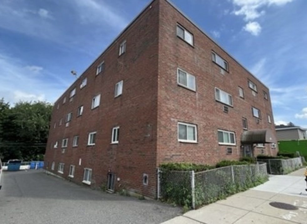 624 Hyde Park Ave #C3 in Roslindale