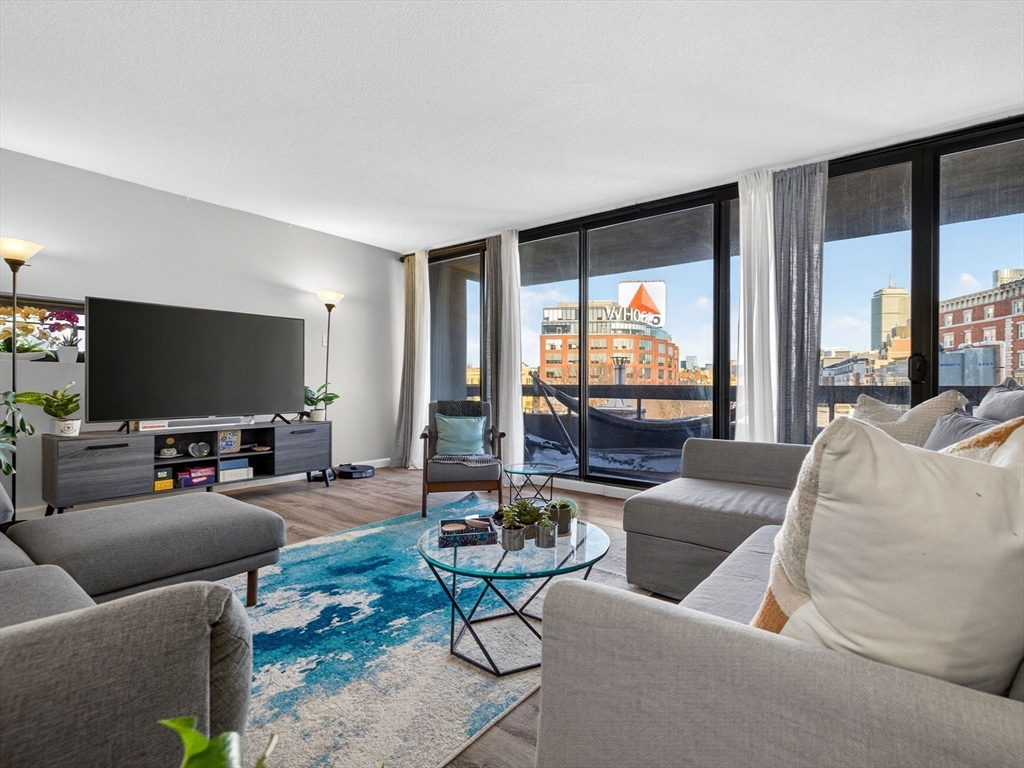 566 Commonwealth Ave #401 in Boston