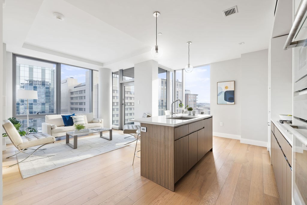 100 Shawmut Ave #807 in Boston