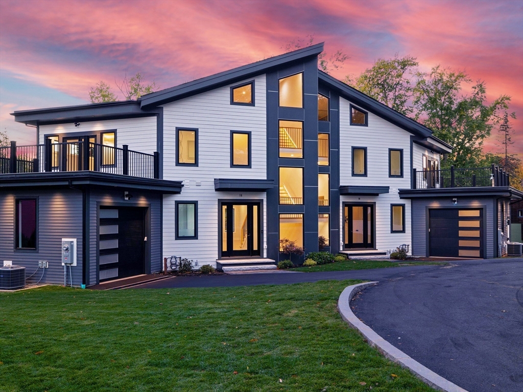18 Josselyn Pl #18 in Newton Highlands