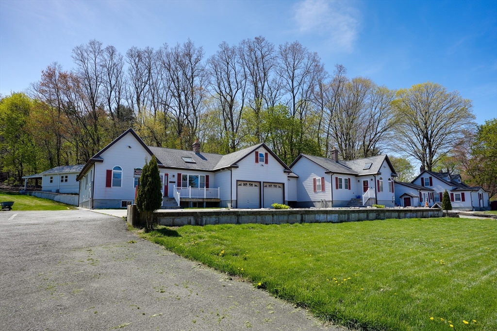 1-2-3-4 Glendale Rd in Hudson