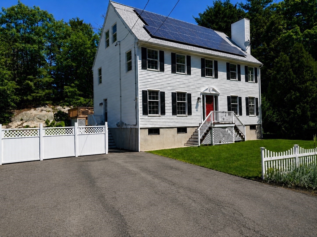 159 Pine St in Manchester