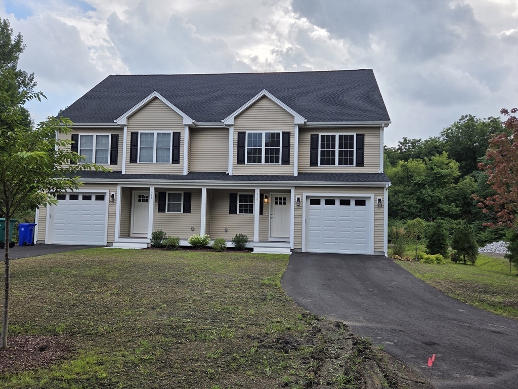 519 Mendon Road #519 in Attleboro