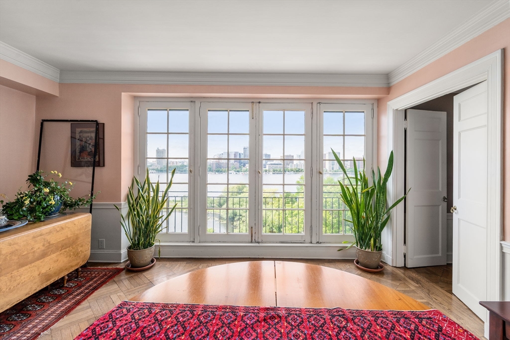 274 Beacon Street #8R in Boston