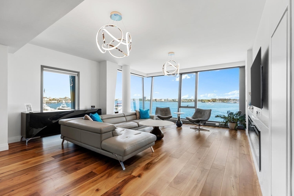 300 Pier 4 Blvd #5C in Boston