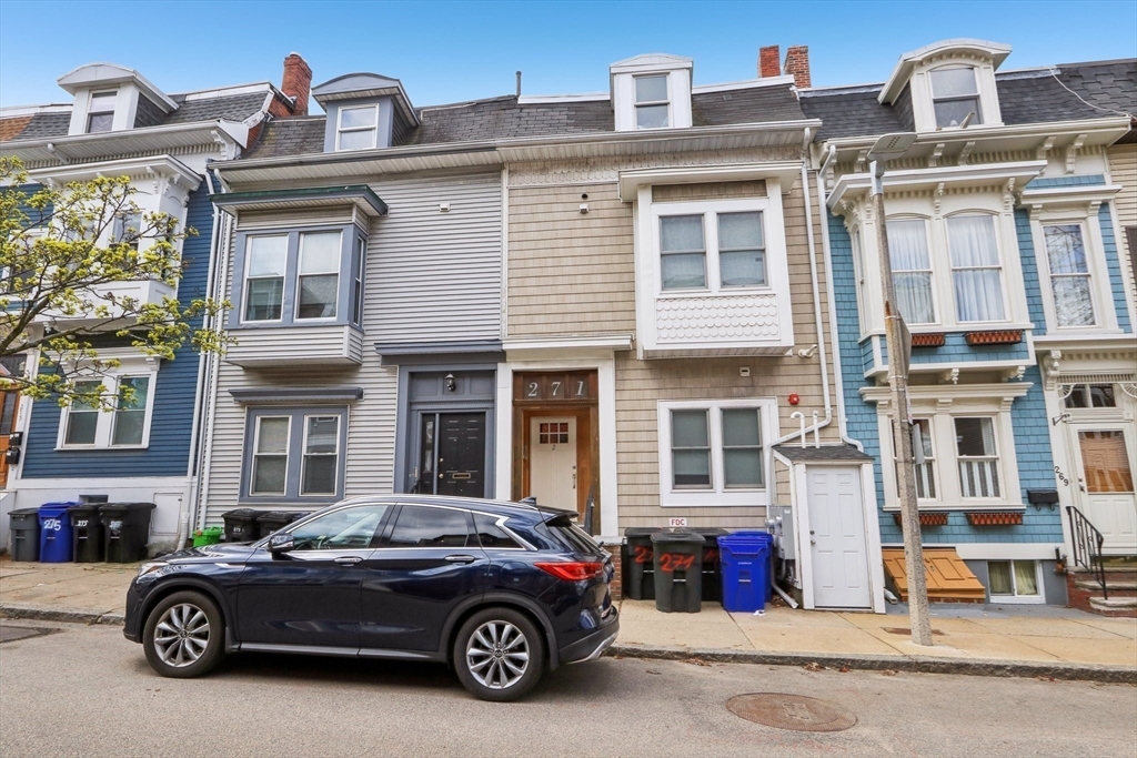271 W 5Th St in Boston