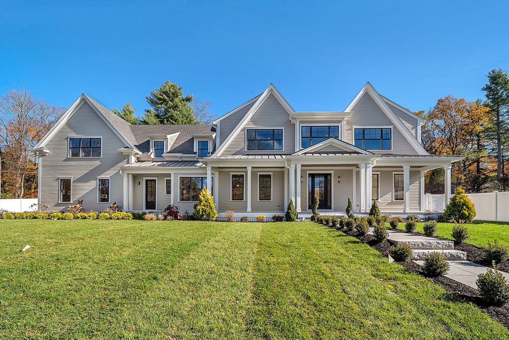 8 Crestview Road in Needham