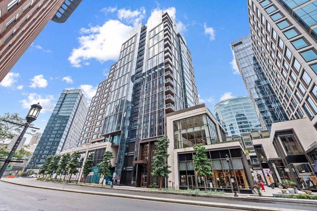 135 Seaport Blvd #818 in Boston