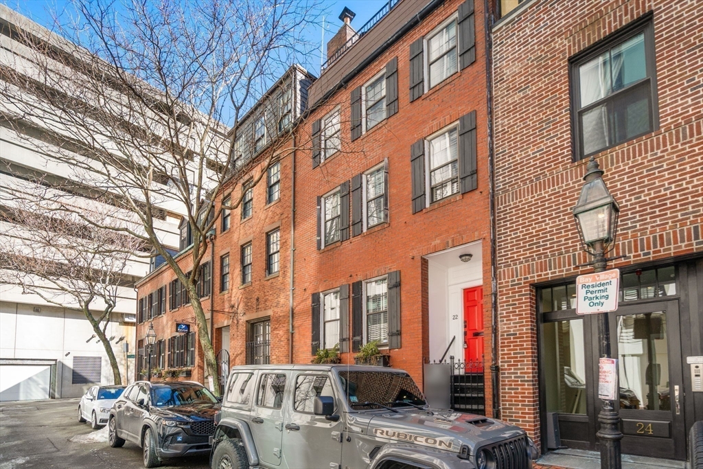 22 Shawmut St in Boston