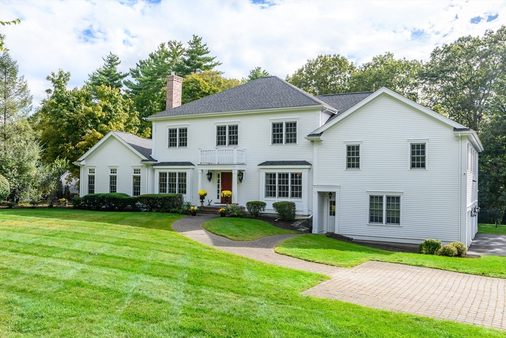 19 Skyview Lane in Sudbury