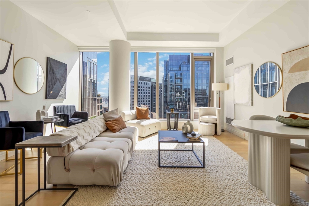 133 Seaport Blvd #2007 in Boston