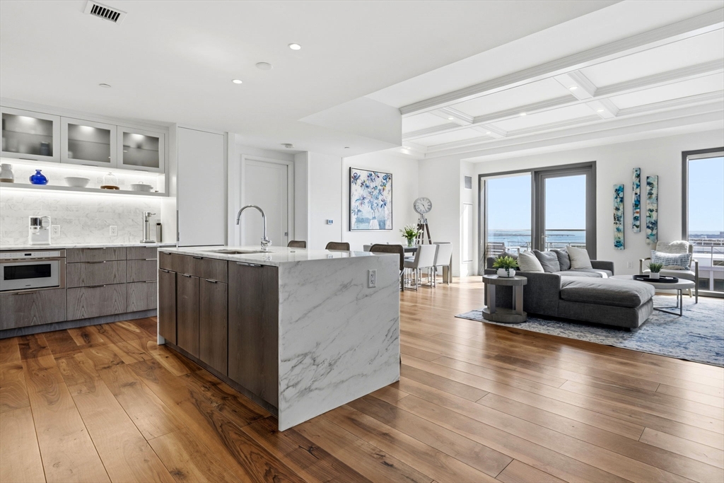 300 Pier 4 Blvd #8E in Boston