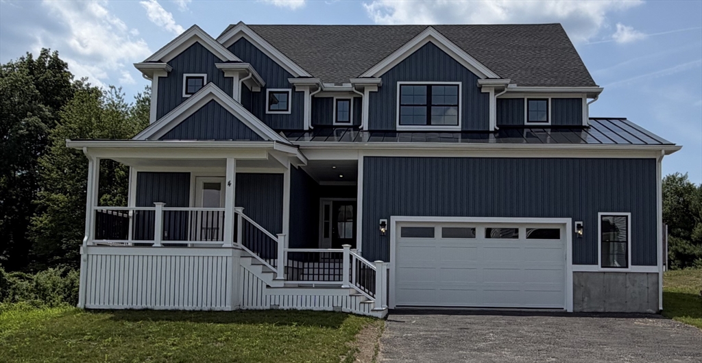 66 Parish Road #4R in Georgetown