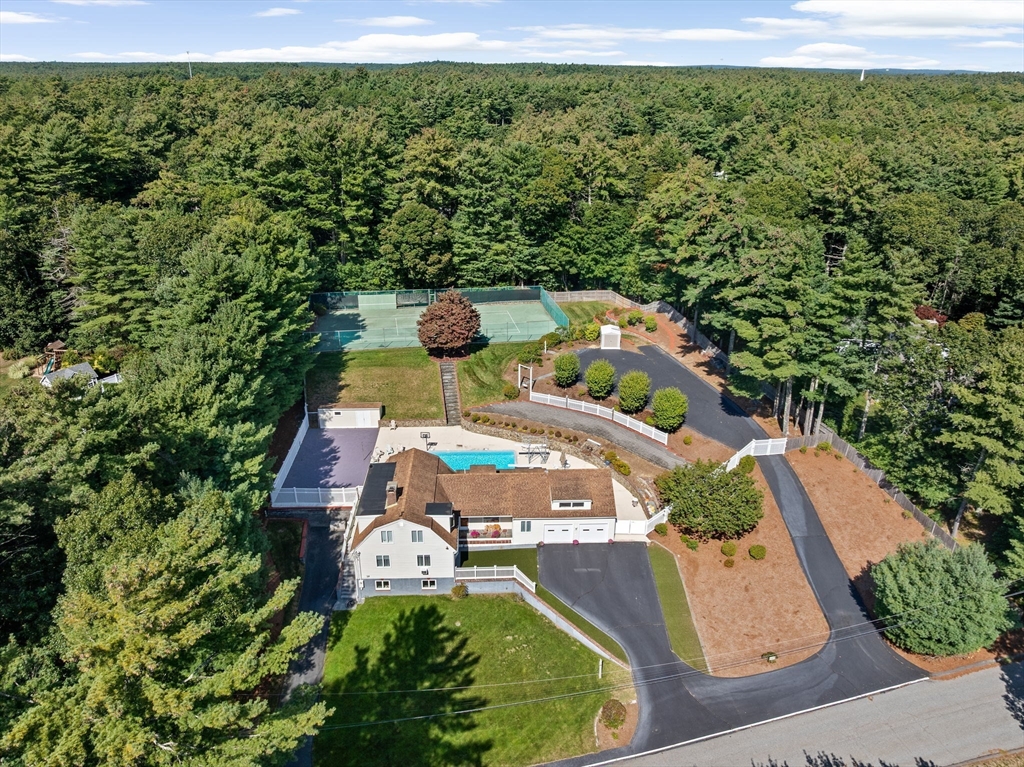 18 James Rd in Duxbury