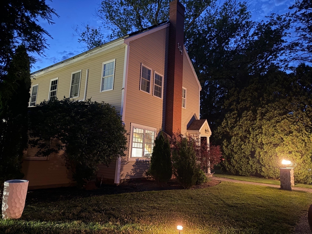 104 Sw Cutoff in Northborough