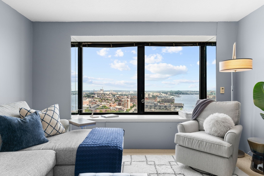85 East India Row #25A in Boston