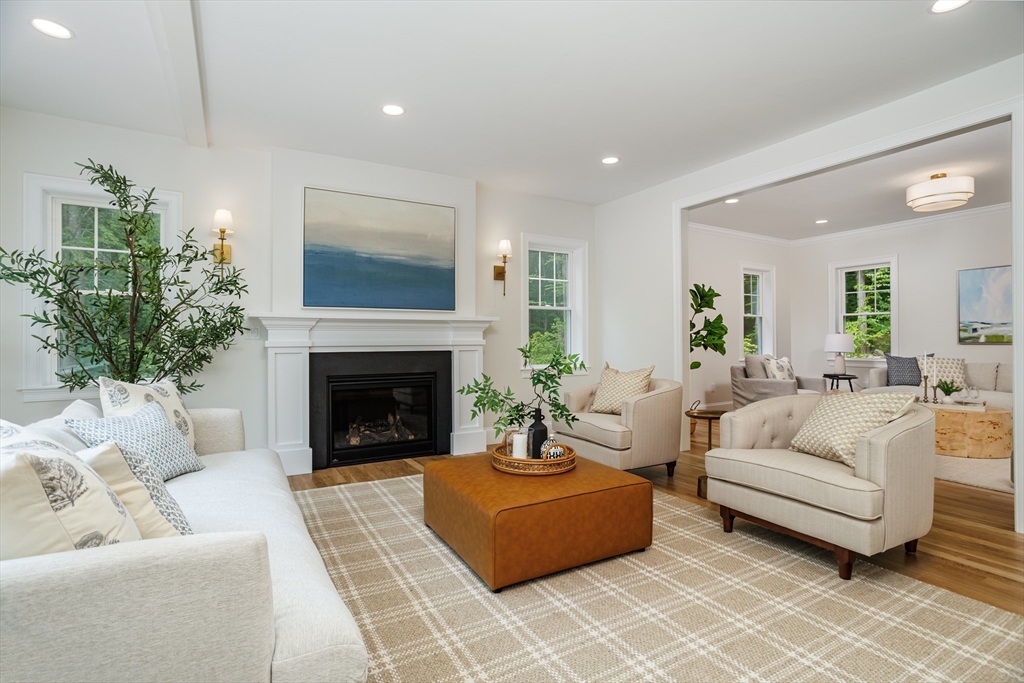 120 Maple St in Stow