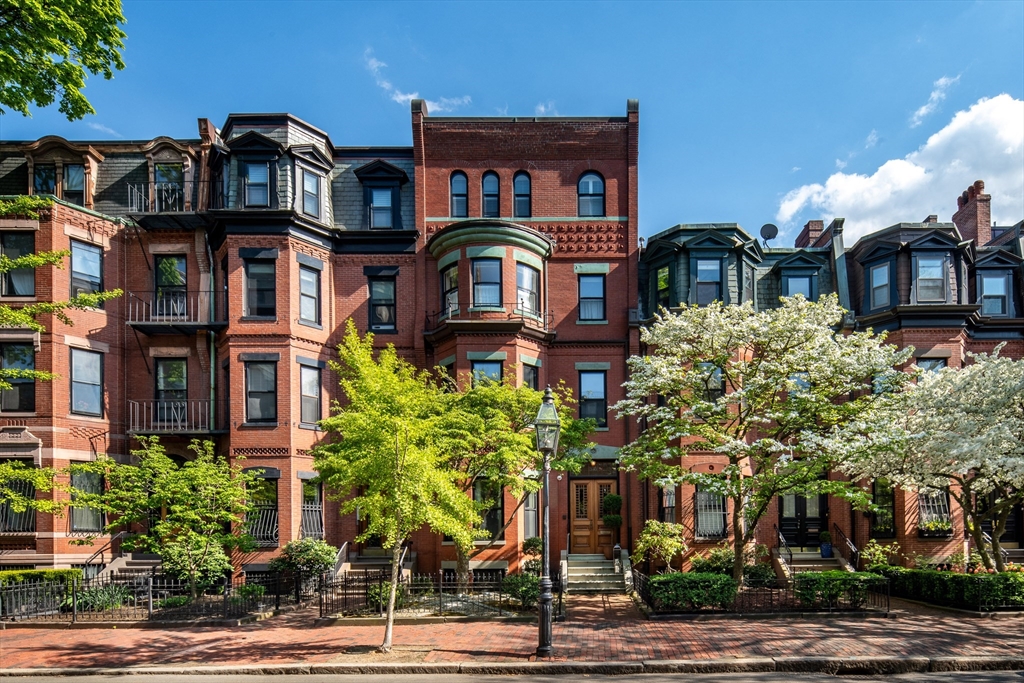 340 Marlborough St in Boston