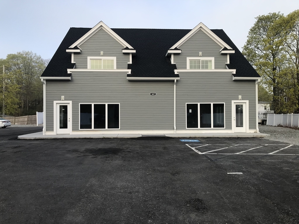 147 S Main St in Cohasset