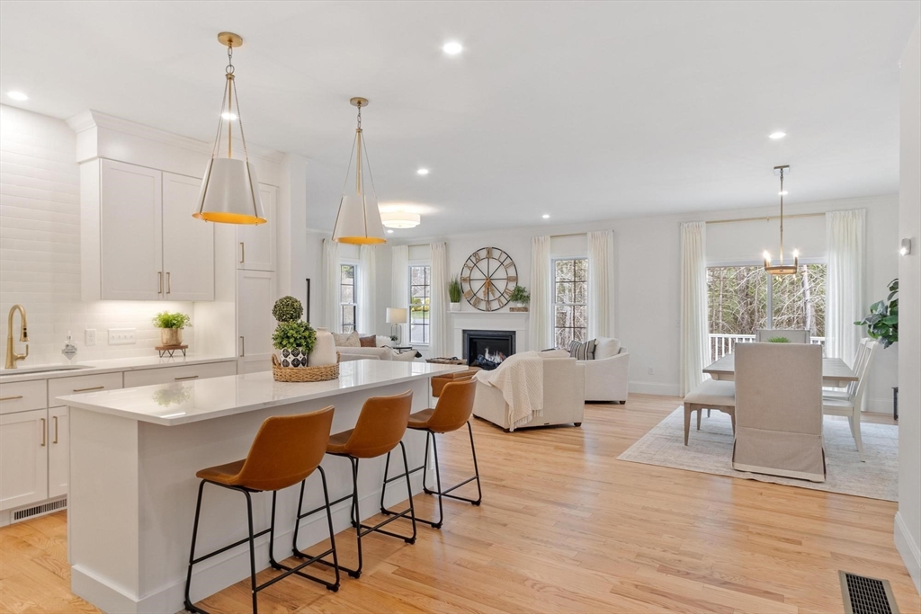89 Oliver Pond Circle #4 in Franklin