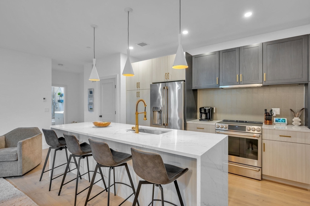 5245 Washington St #5 in West Roxbury