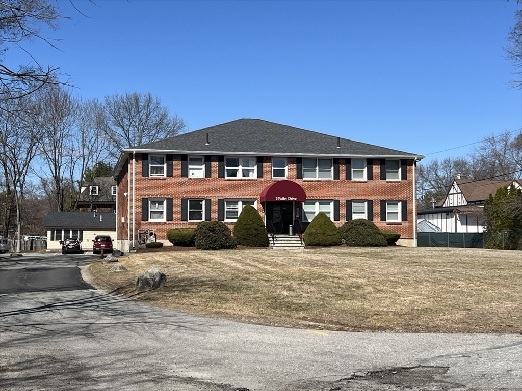 3 Pailet Dr #7 in North Chelmsford