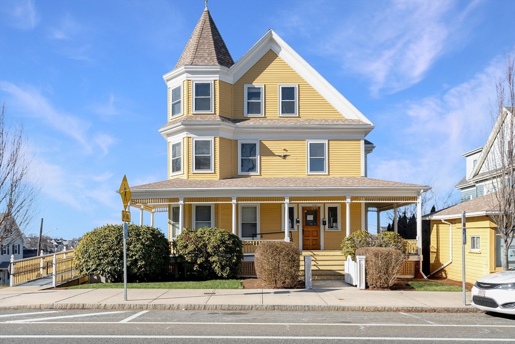 826 Broadway in Everett