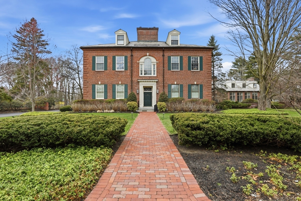 83 Church Street #15 in Winchester