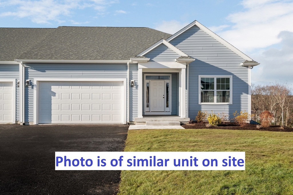 164 Rolling Ridge Drive #102 in Whitinsville