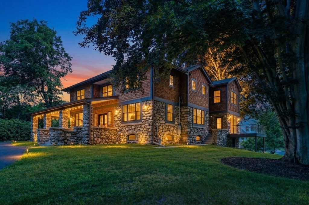 20 Wheeler Ln in Natick