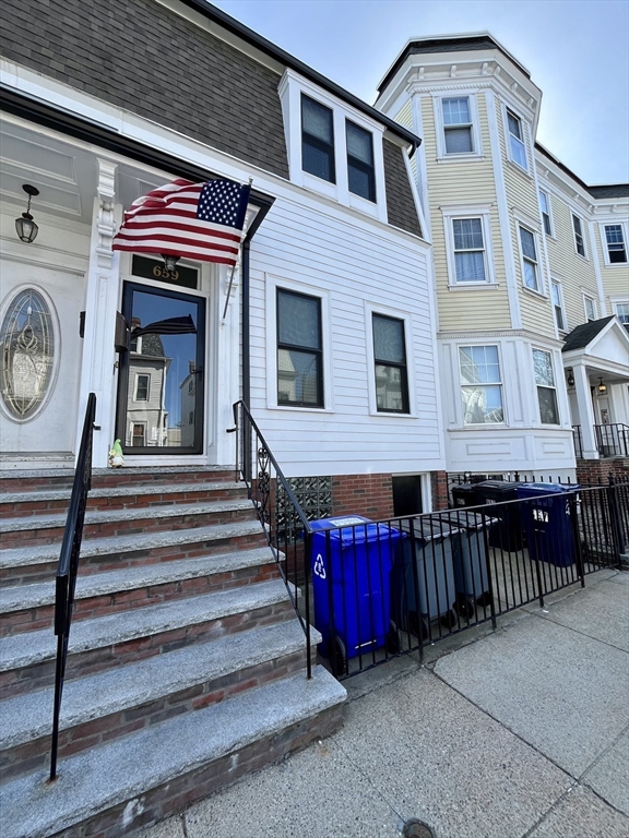 659 E 6Th St in Boston