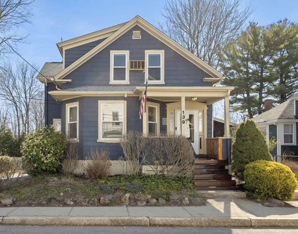 139 East St in North Attleboro