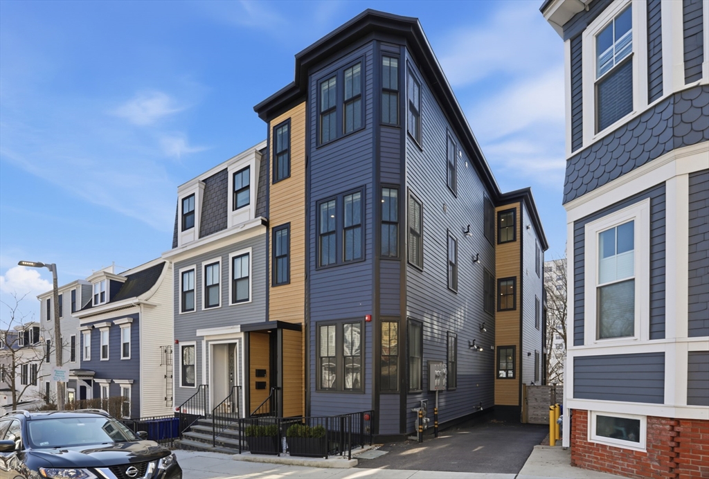 407 E 7Th St #2 in Boston
