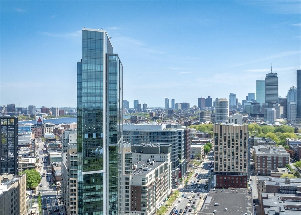 188 Brookline Ave #24I in Boston