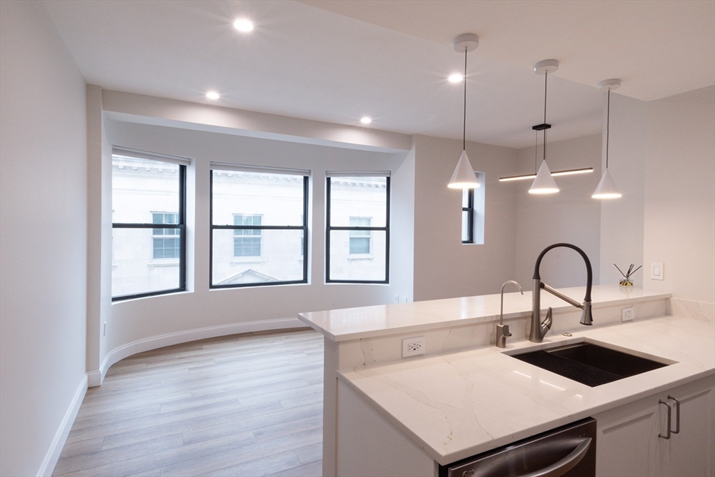 636 Beacon #405 in Boston