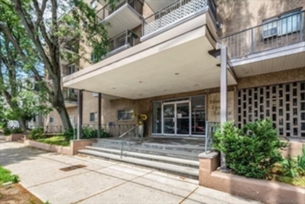 121 Tremont St #B4 in Brighton