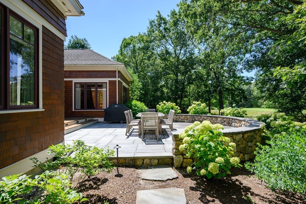 47 Black Rock Drive #47 in Hingham