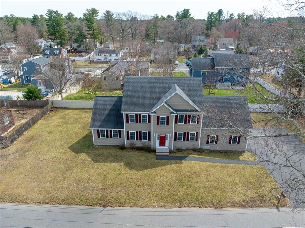 28 Woodlawn Ave in Billerica